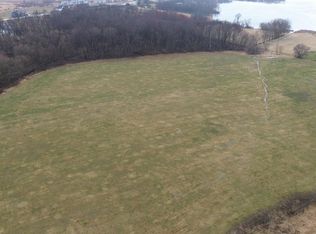 L5 Oak Shore Dr, Fall River, WI 53932