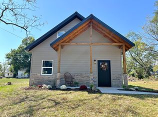 203 W High St, Mansfield, MO 65704