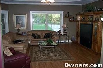 4th image of 6 Coylton Ln