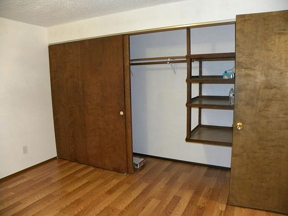 4th image of 20329 14th Ave NE APT 2