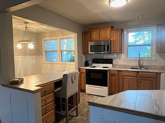 3rd image of 46 Caribou Dr #72