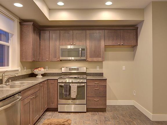 4th image of 2342 Gallatin Green Blvd #8