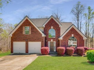 616 Howell Dr, Locust Grove, GA 30248
