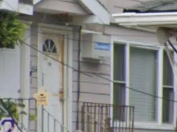 (undisclosed Address), Rockaway Beach, NY 11693