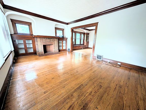 3rd image of 2684 E 126th St #2