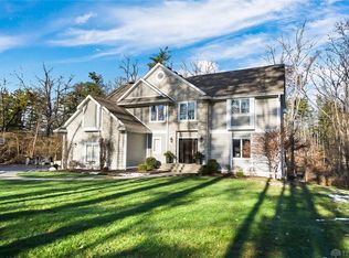 2690 N Point Ct, Spring Valley, OH 45370