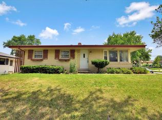 6658 N 81st St, Milwaukee, WI 53223