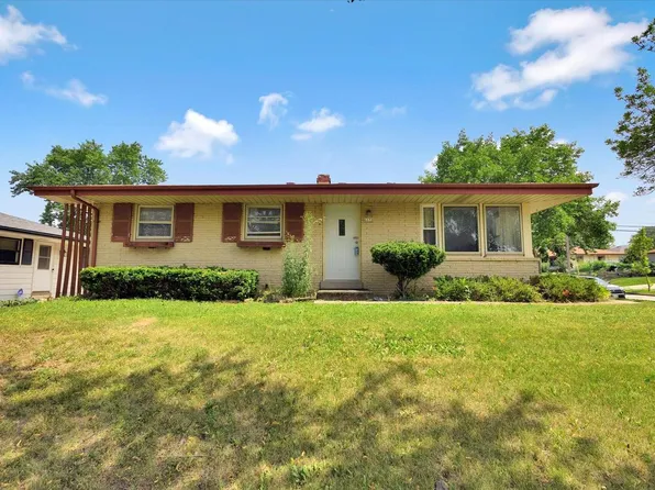 6658 North 81st STREET, Milwaukee, WI 53223