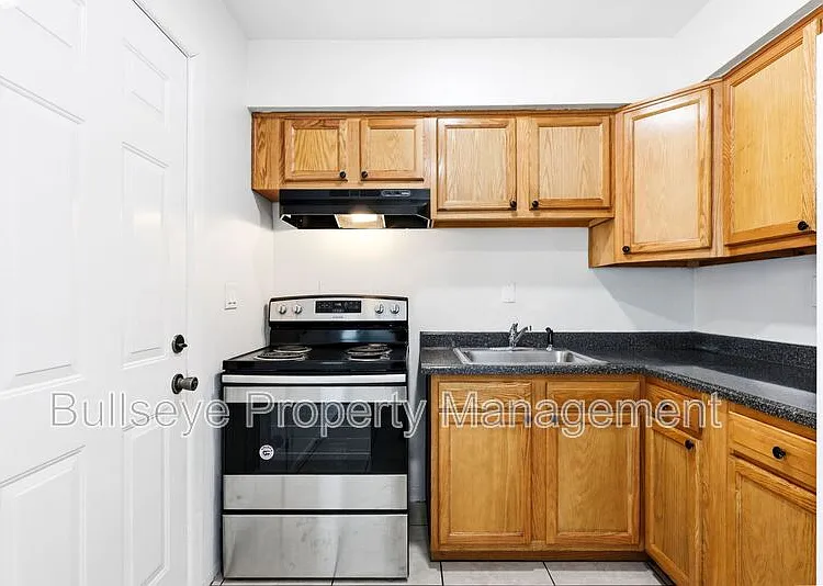 2245 W Glenrosa Ave #2 — Photo 9