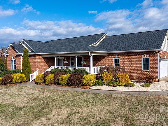 5th image of 5174 S Oak Cir