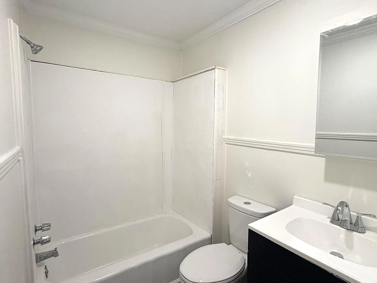 2 bed, $765 — Photo 2