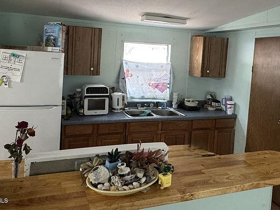 3rd image of 2046 Elk Road SW