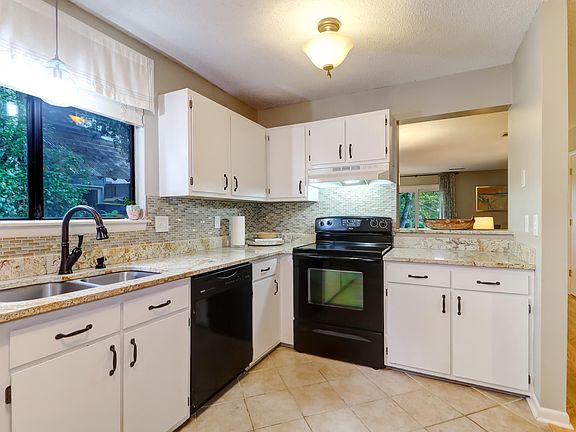 5th image of 1161 Shadow Lake Cir APT B