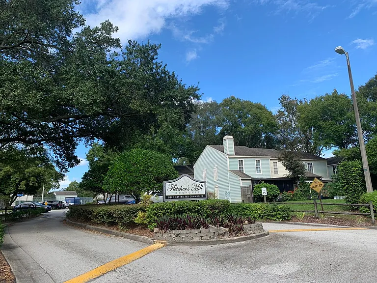 1719 Mill Run Cir — Photo 16