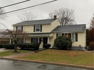 39 Stella Dr, North Providence, RI 02911