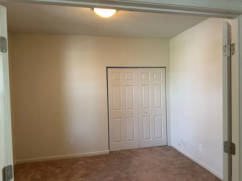 3 bed, 1925 sqft, $2,895 — Photo 2