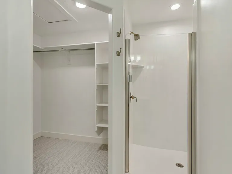 Primary Shower/Closet