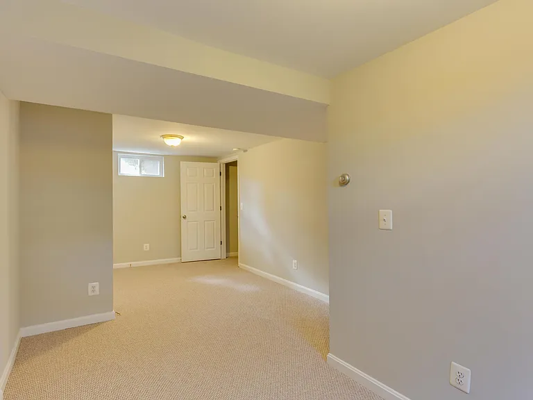 Basement/bedroom 3