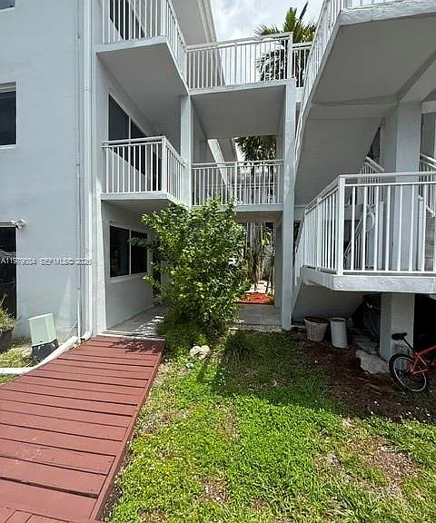 2430 NE 135th St #102 — Photo 30