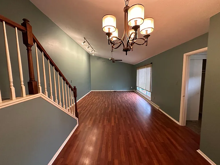 1374 Ranchland Dr — Photo 4