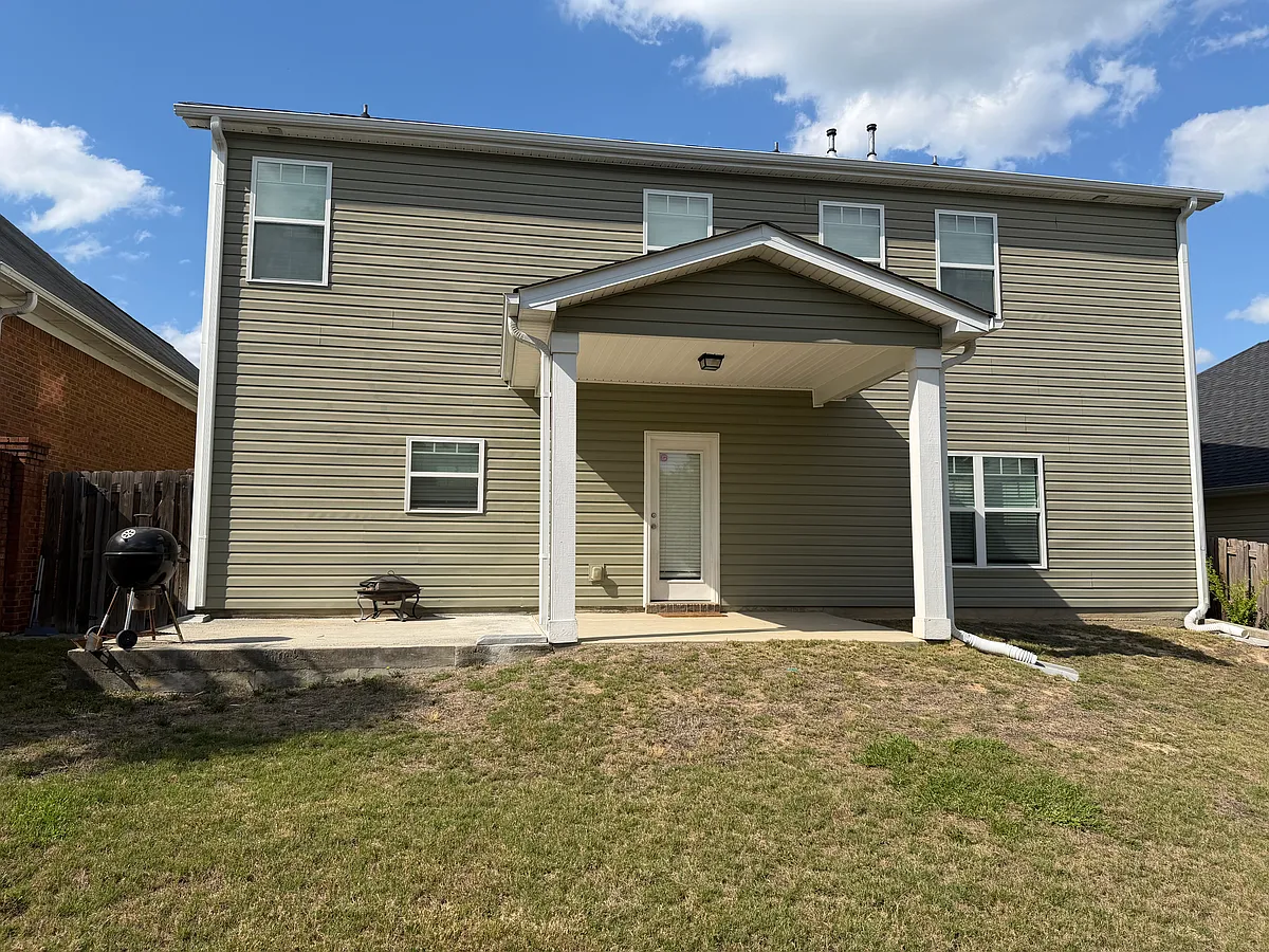Building Photo - 205 Barony Place Dr