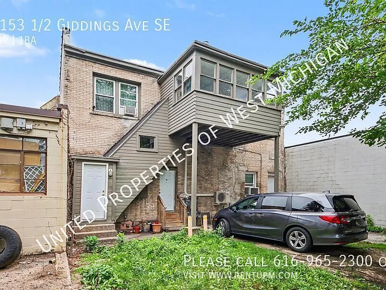 1153 1/2 Giddings Ave SE — Photo 14