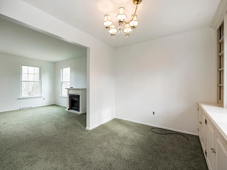 123 Lambeth Ct — Photo 12