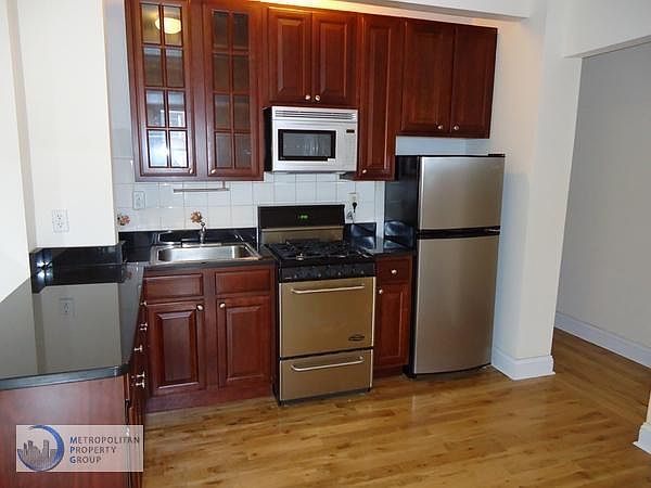 1st image of 241-245 W 19th St #4
