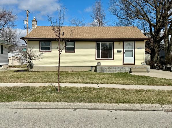 22635 California St, Saint Clair Shores, MI 48080