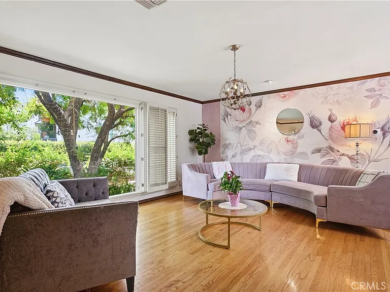 18000 Karen Dr — Photo 7