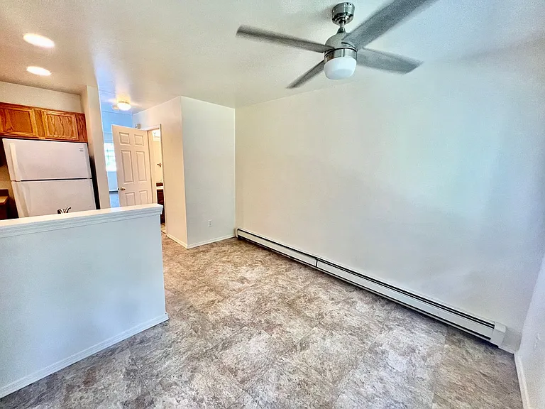 209 E 18th Ave #D16 — Photo 15
