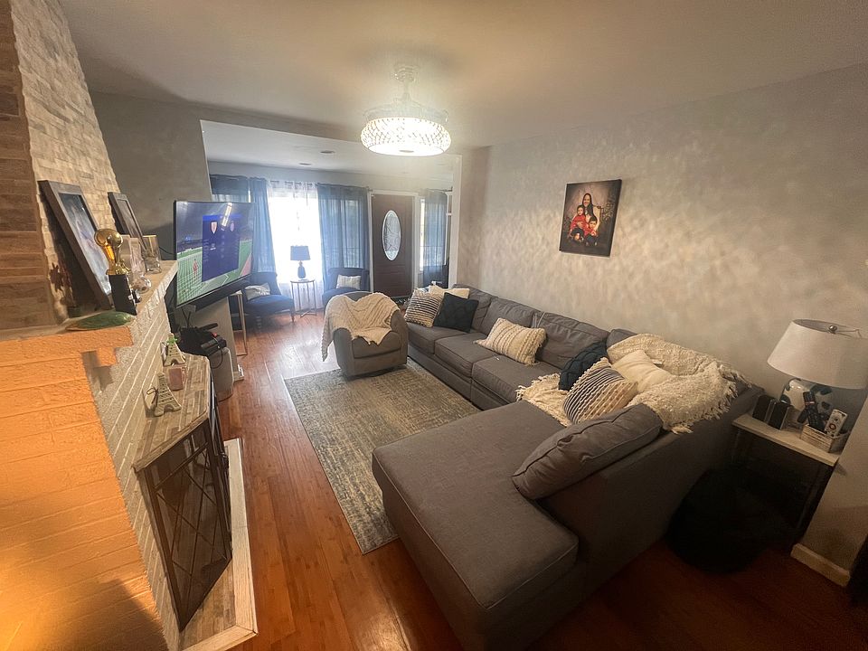 1st image of 220-14 137th Ave #1