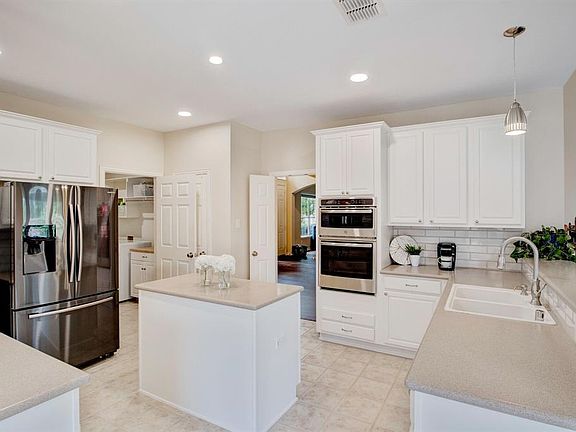 4th image of 4130 Amhurst Dr