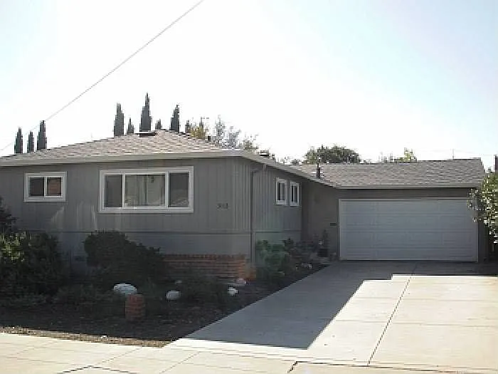 3083 Callaghan St photo 1