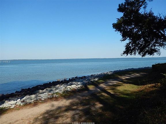2nd image of 6 Dolphin Point Ln #0