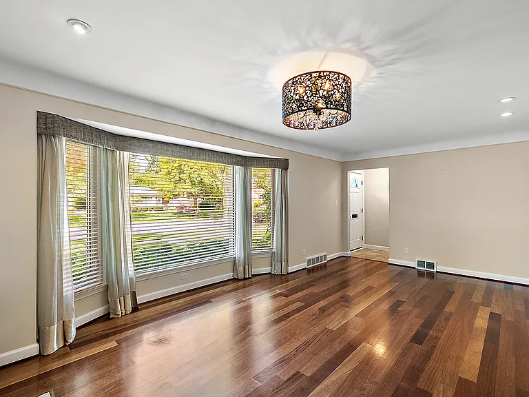 2546 Dorchester Rd — Photo 6