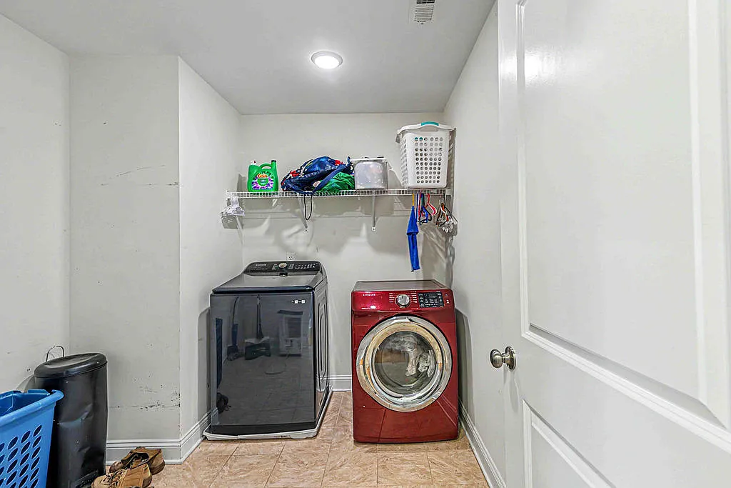 158 Peytons Ridge Drive - 1 — Photo 4