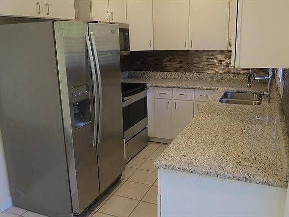 2nd image of 428 Brittany Cir