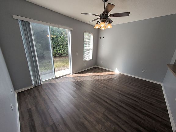 5th image of 8774 Christie Dr