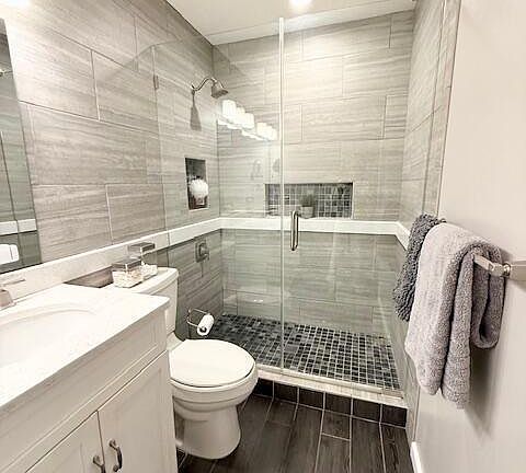 3rd image of 9835 SAWGRASS Drive E