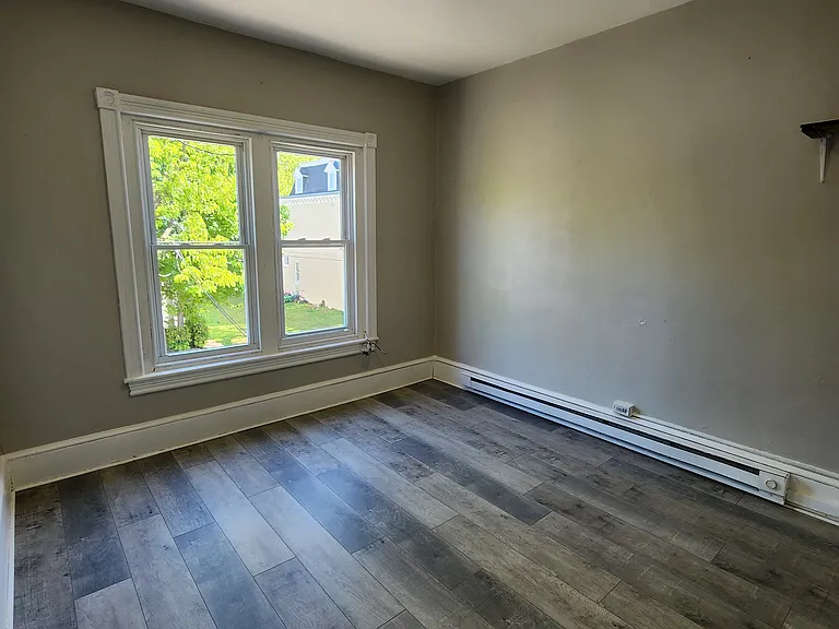 518 King St — Photo 6
