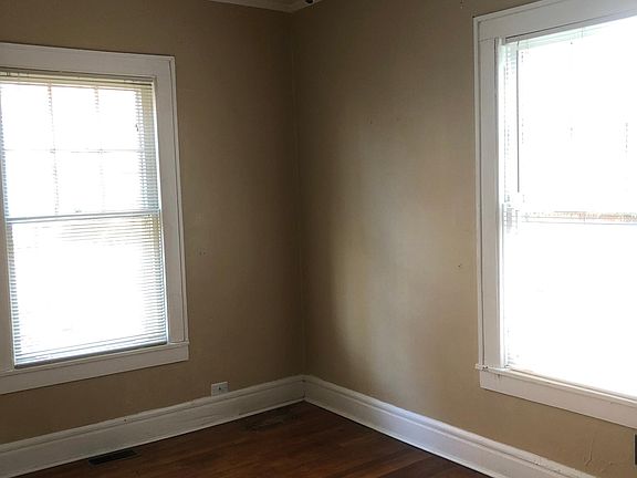5th image of 1602 Claremont Ave APT 1