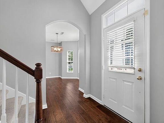 5th image of 15552 Smithfield Dr