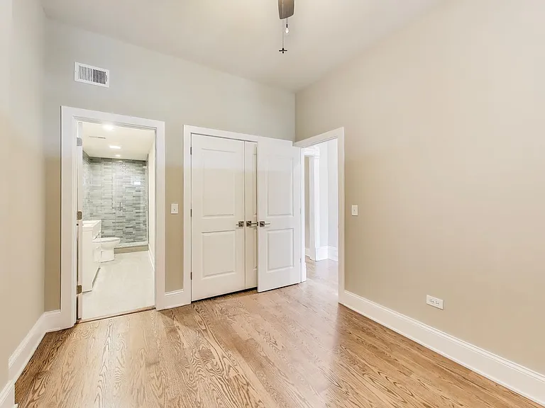 1429 W Grand Ave #3F — Photo 16