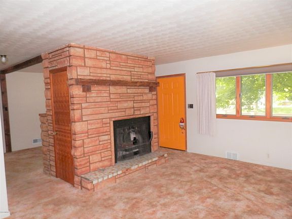5th image of 69133 Vicky Dr