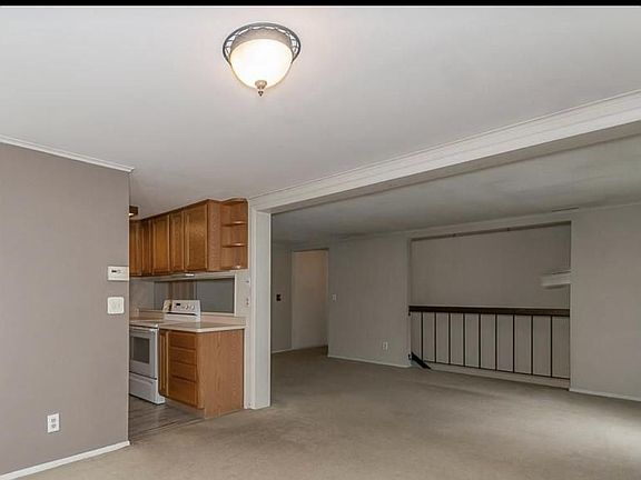 3rd image of 8912 Trotter Ln Unit C