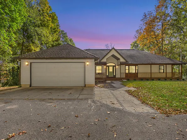 1073 Alden Nash Ave SE, Lowell, MI 49331