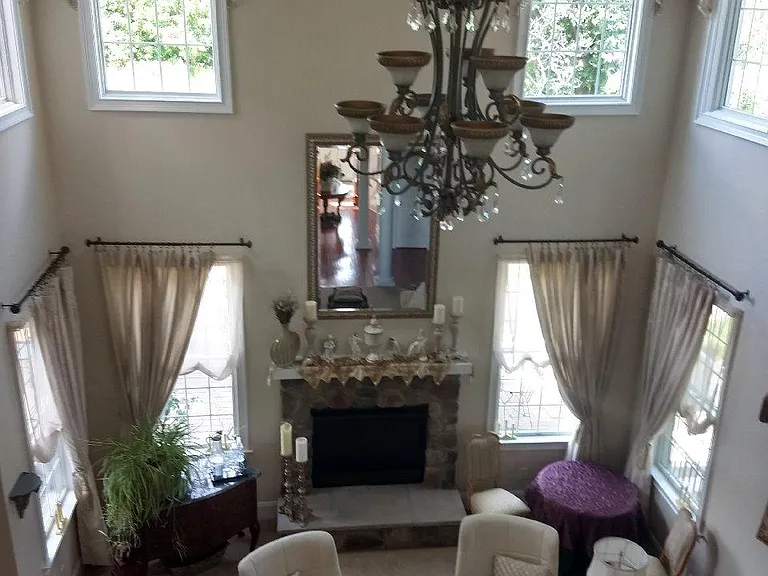 Azlen Ln — Photo 1
