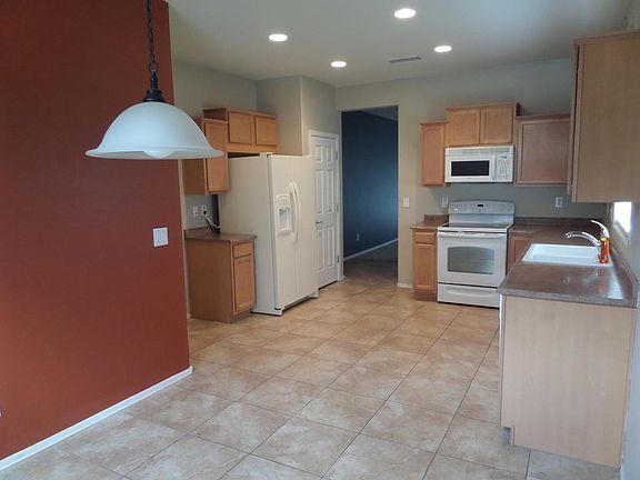 5th image of 20567 N 261st Ave