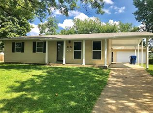 2192 Aristocrat Dr, Florissant, MO